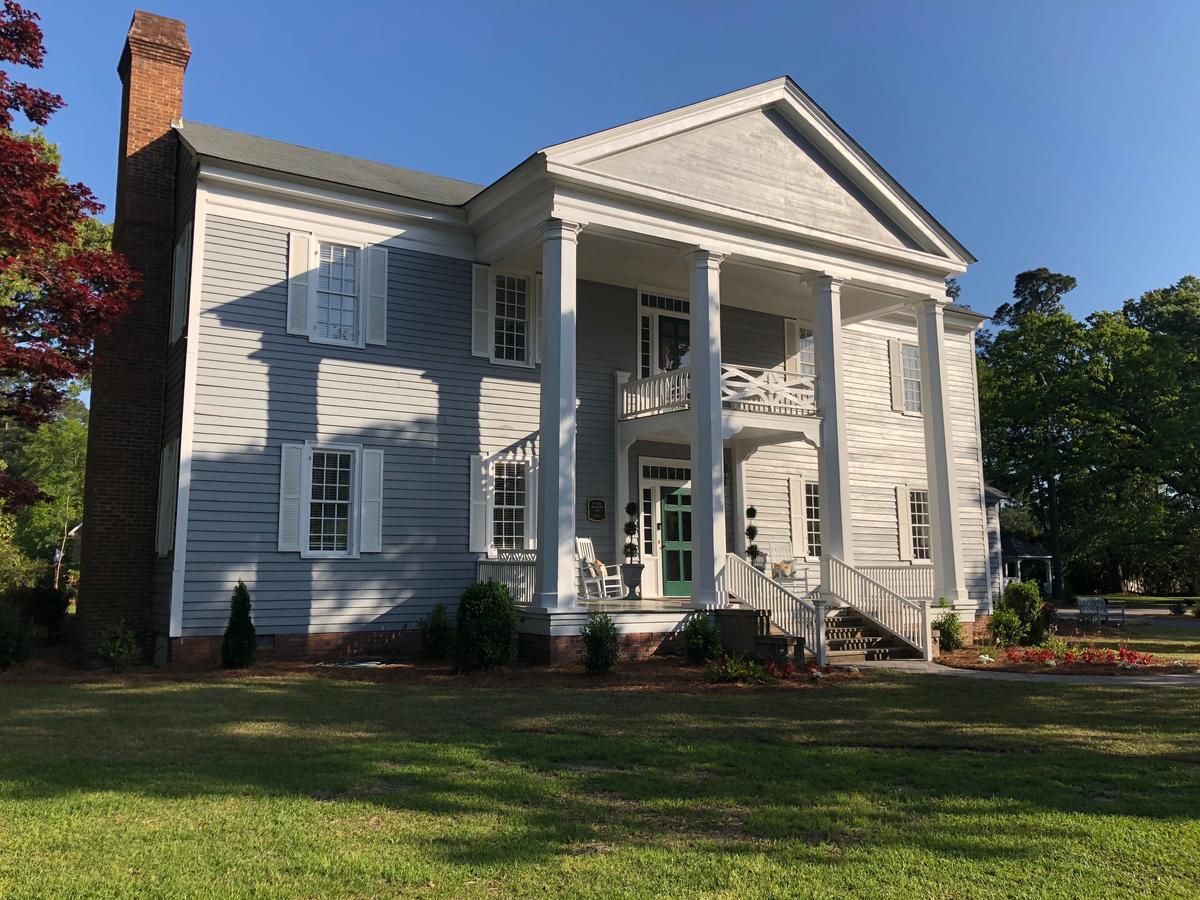 The Elizabethtown Inn Εξωτερικό φωτογραφία