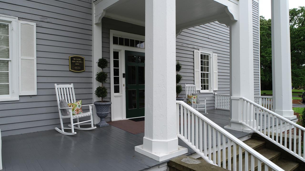 The Elizabethtown Inn Εξωτερικό φωτογραφία